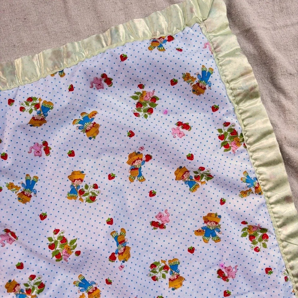 Vintage Strawberry Shortcake Baby Blanket Satin Trim Ruffle Blue White 30x30